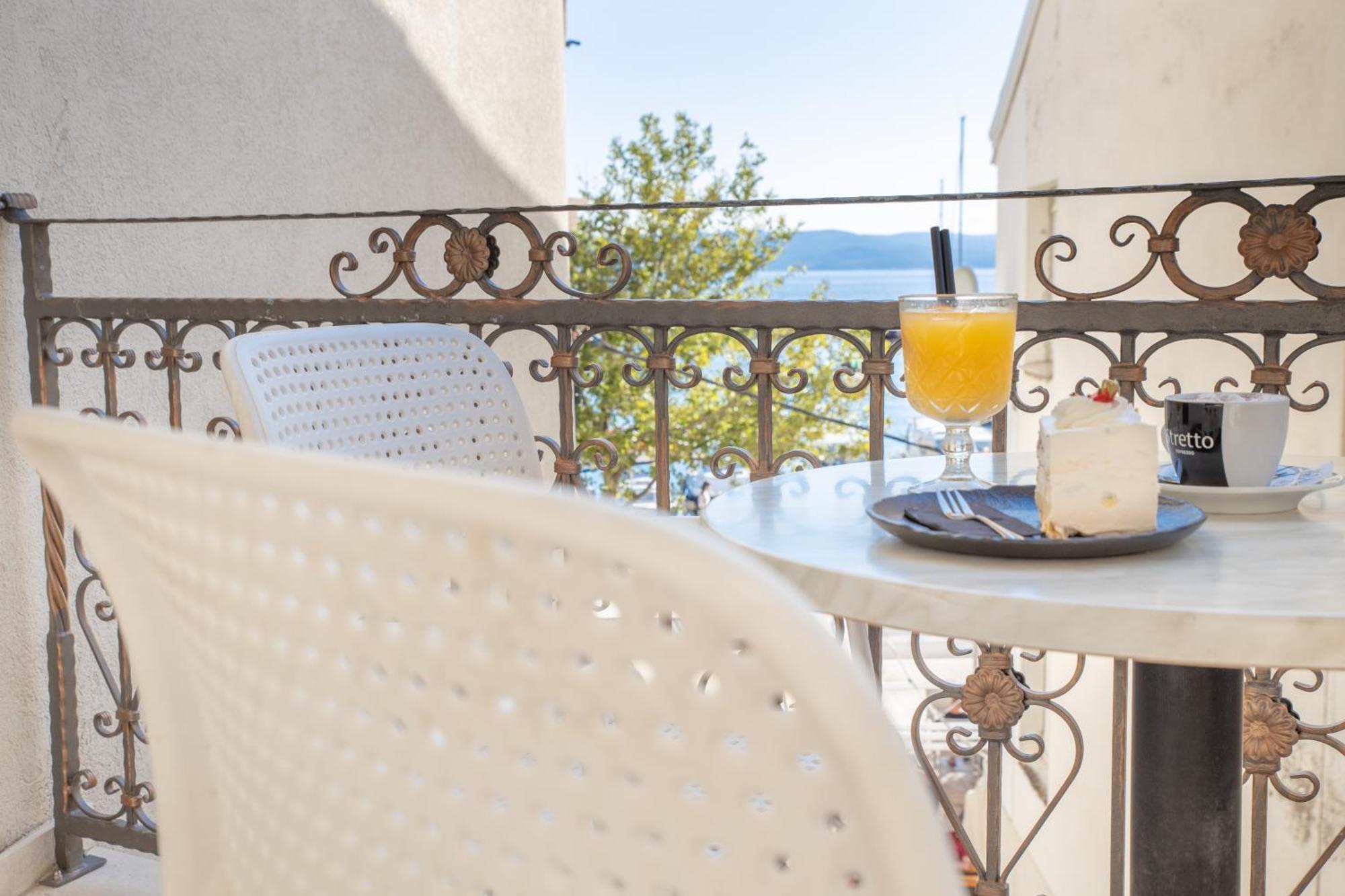 Bed & Breakfast Portun In The Center Baška Voda Extérieur photo