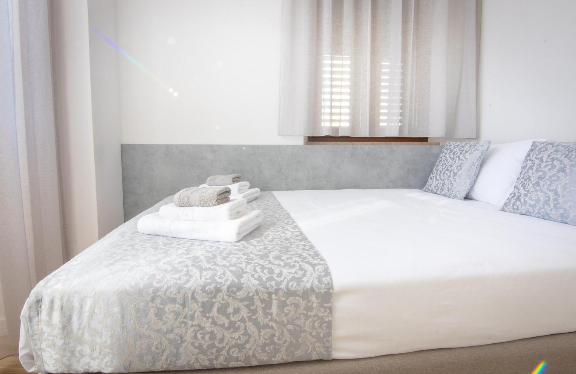 Bed & Breakfast Portun In The Center Baška Voda Extérieur photo